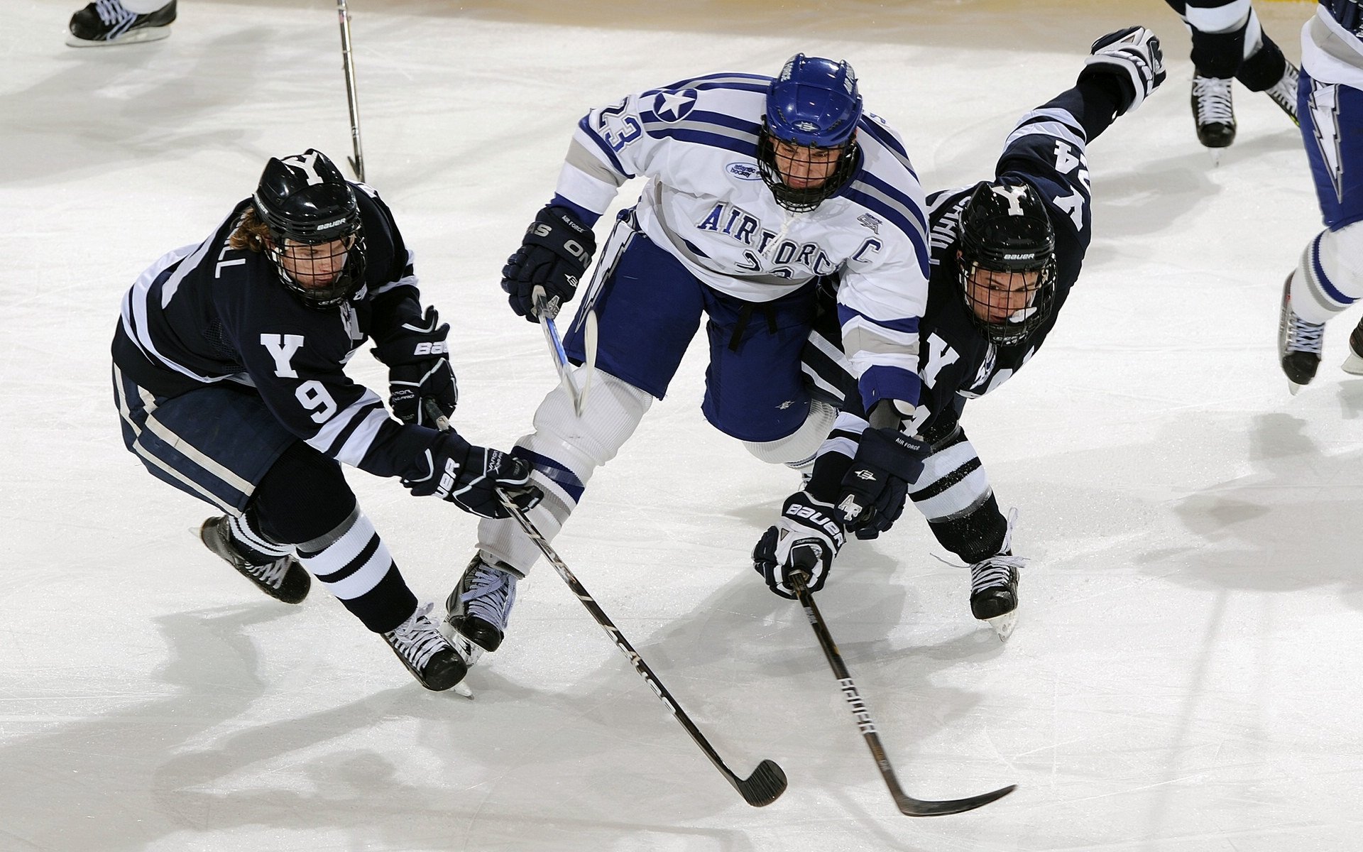 女子短距离项目渐成优势，女子短跑接力性别争议